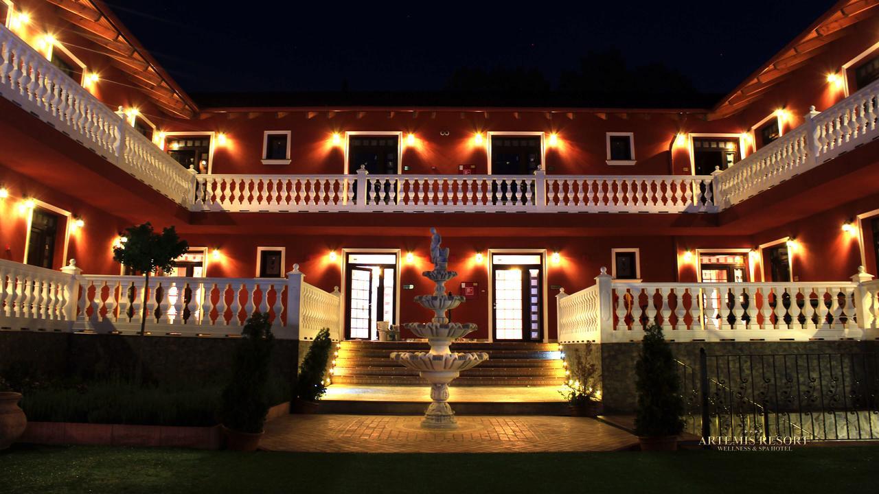 Artemis Resort Wellness Hotel Штурово Экстерьер фото