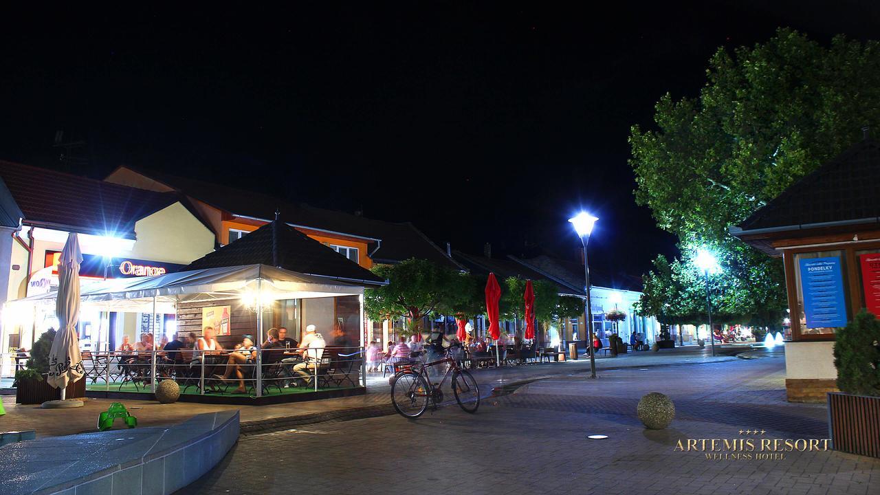 Artemis Resort Wellness Hotel Штурово Экстерьер фото